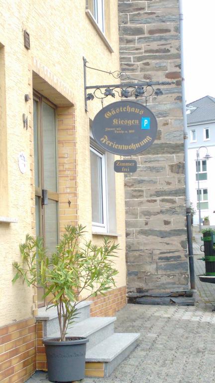 Gaestehaus Kiesgen-Mendgen Bernkastel-Kues Exterior foto